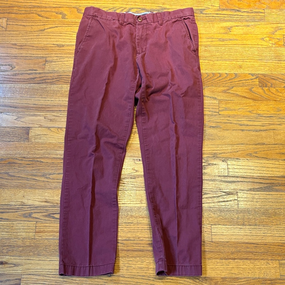 Tommy Hilfiger custom fit chinos waist 33 inches